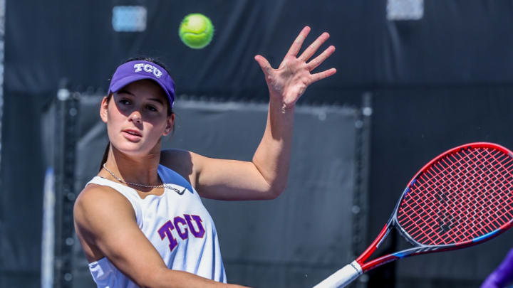 TCU Women's Tennis Sweeps Conference Opener