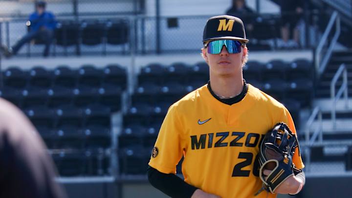 Missouri Baseball Splits Doubleheader against Purdue Fort Wayne with a Run-Rule Missouri Baseball Splits Doubleheader against Purdue Fort Wayne with a Run-Rule