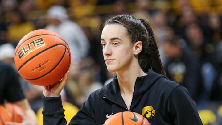 Caitlin Clark Again Named B1G POY