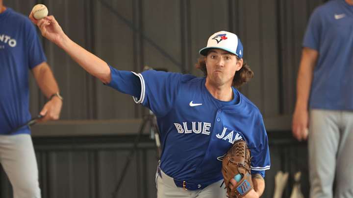 Toronto Blue Jays Pitchers Kevin Gausman, Alek Manoah Facing Shoulder Injuries