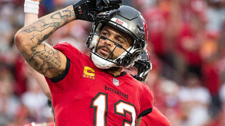 Star Wide Receiver Mike Evans Signs Multiyear Deal With Buccaneers