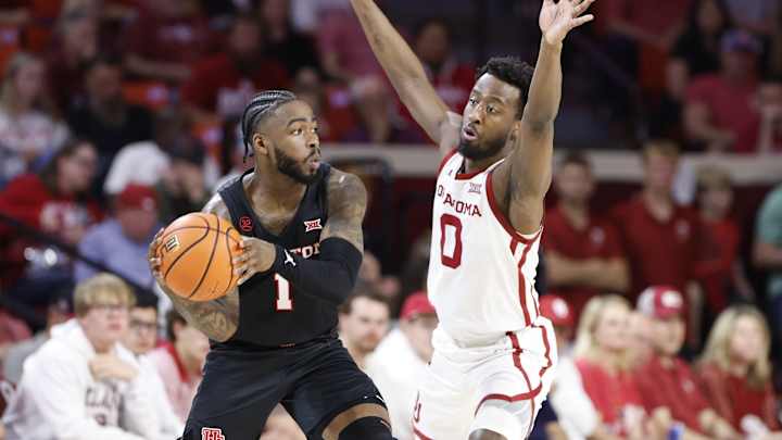 Men's Basketball Poll Watching Week 18: Houston Remains On Top Men's Basketball Poll Watching Week 18: Houston Remains On Top