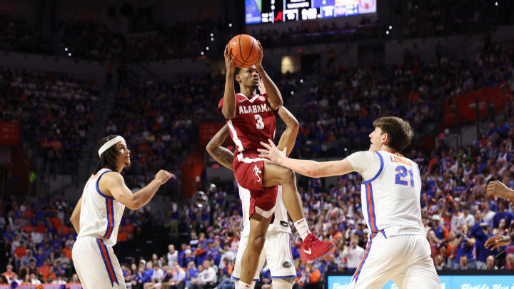 Alabama Guard Leaves Florida Game with Lower Leg Injury