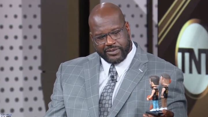 Shaq Hilariously Broke a Travis Kelce-Jason Kelce Bobblehead on TNT’s Pregame Show