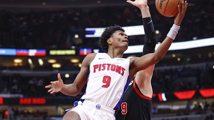 Pistons Rookie’s Putback Dunk Goes Viral on Social Media Pistons Rookie’s Putback Dunk Goes Viral on Social Media