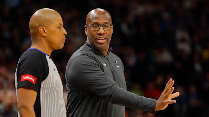 'Physical' Spurs Get Credit from Kings Coach Mike Brown 'Physical' Spurs Get Credit from Kings Coach Mike Brown