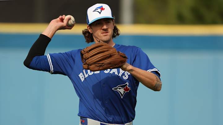 Toronto Blue Jays Get Positive Injury Update on Ace Pitcher, Top Slugger on Saturday Toronto Blue Jays Get Positive Injury Update on Ace Pitcher, Top Slugger on Saturday