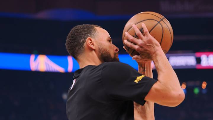Steph Curry's Injury Status vs. San Antonio Spurs Revealed