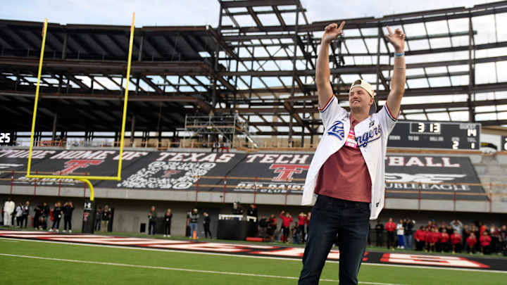 Texas Rangers Dealing with More Injury Woes, Star 3B Has Opening Day Availability in Doubt