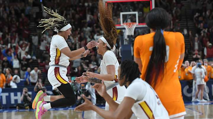 FINAL: Cardoso's Buzzer-Beating Three Sends Gamecocks To The SEC Finals!