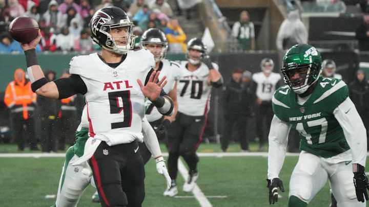 Falcons 'Perfect' Fit for Jets Edge Rusher Bryce Huff?