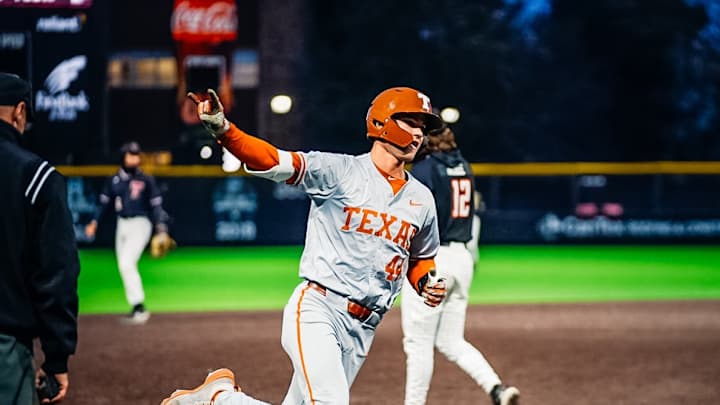 Longhorns' Max Belyeu Named Big 12 Co-Player of the Week Longhorns' Max Belyeu Named Big 12 Co-Player of the Week