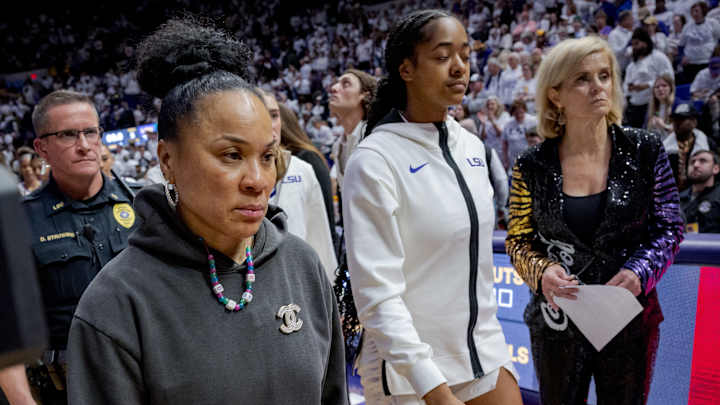 WATCH: Shannon Sharpe, Stephen A. Smith Praise Dawn Staley, Criticize Kim Mulkey's Responses To Fight WATCH: Shannon Sharpe, Stephen A. Smith Praise Dawn Staley, Criticize Kim Mulkey's Responses To Fight