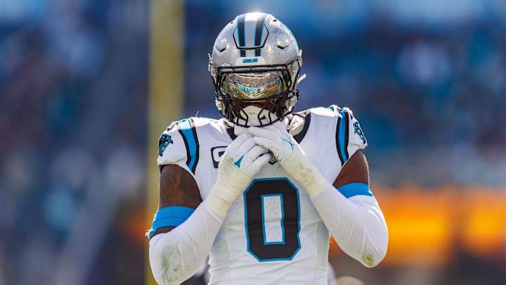 Giants, Brian Burns Agree to $141M Pact After Blockbuster Trade From Panthers