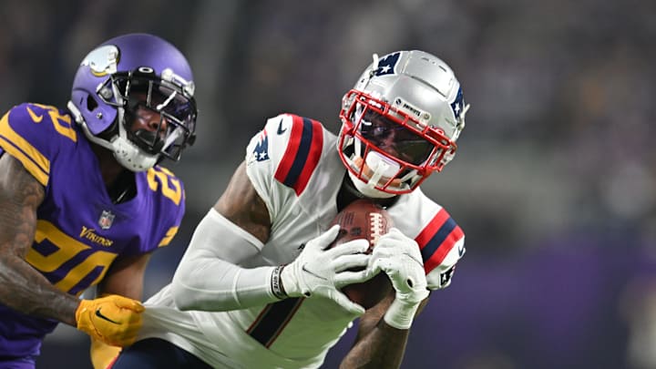 Eagles WR DeVante Parker Officially Signs, Willing to Do 'Whatever' Eagles WR DeVante Parker Officially Signs, Willing to Do 'Whatever'