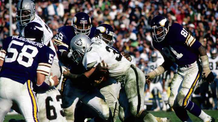 Raiders Van Eeghen, a Great Pick at No. 3 Raiders Van Eeghen, a Great Pick at No. 3