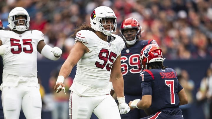 Jets Beef Up Defensive Line, Sign Cardinals' Leki Fotu - Free Agency Tracker