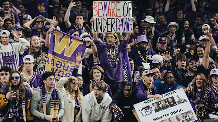 UW Will Host Spring Football Game at 6:30 P.M. on Friday, May 3