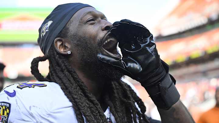 Panthers Eyeing Pass Rusher Jadeveon Clowney Panthers Eyeing Pass Rusher Jadeveon Clowney