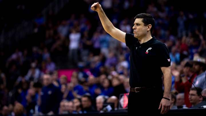 Highlights From Cincinnati's 72-52 Big 12 Tournament Win Over Kansas