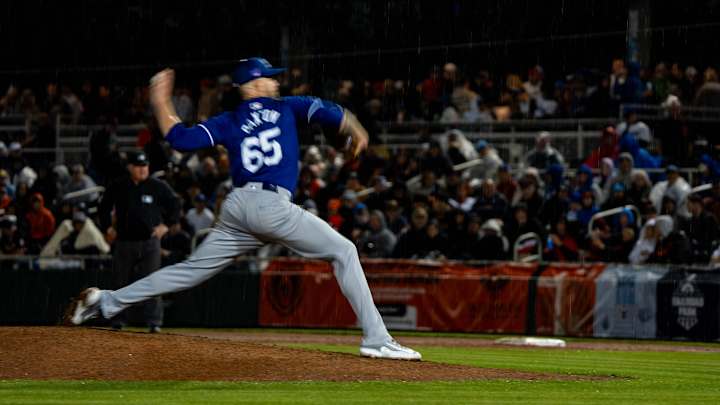 Los Angeles Dodgers' Veteran Won't Make Trip to Korea For Season-Opening Series