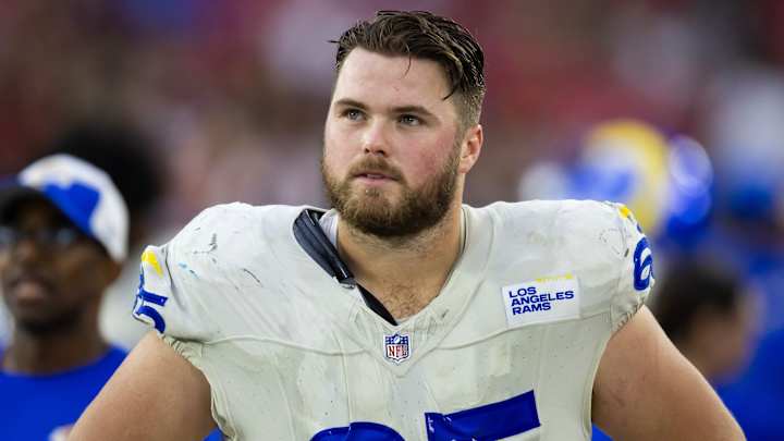 Ex-Husky Coleman Shelton Moves from Rams to the Bears