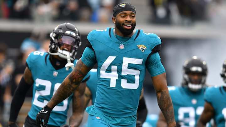 Former Jaguars First-Round Pick K'Lavon Chaisson Signs With Panthers
