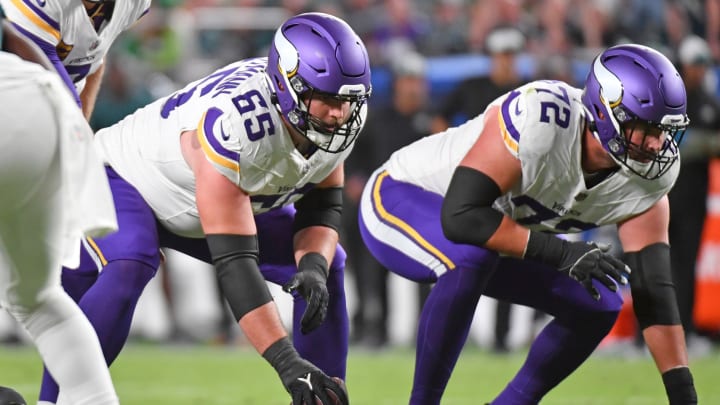 New York Giants Add Two Interior O-linemen