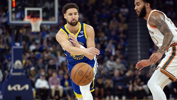 Lakers News: Klay Thompson Takes Shot at LA Crowd Following Warriors Matchup Lakers News: Klay Thompson Takes Shot at LA Crowd Following Warriors Matchup