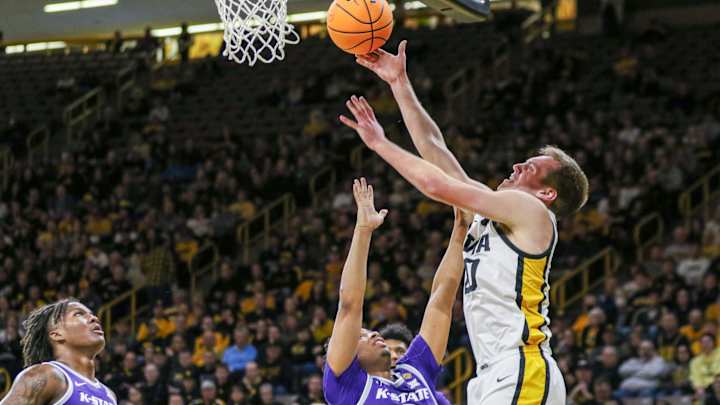 Hawkeye Hoops Advances in NIT Hawkeye Hoops Advances in NIT