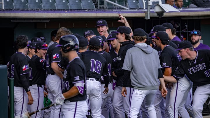 TCU Baseball: Horned Frogs Blast UT Arlington 7-3