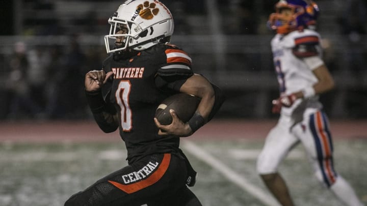 Pitt Freshman Earns Superstar Comparison