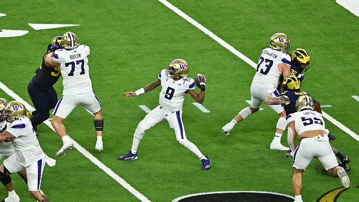 Report: Raiders to Select QB Report: Raiders to Select QB