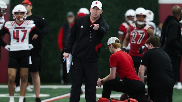 Louisville's Influx of Newcomers Meshing Well With Returning Players