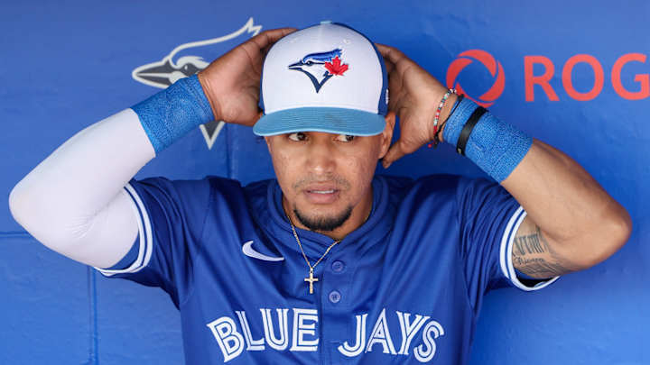 Toronto Blue Jays Trade Former All-Star INF to Cincinnati Reds Toronto Blue Jays Trade Former All-Star INF to Cincinnati Reds