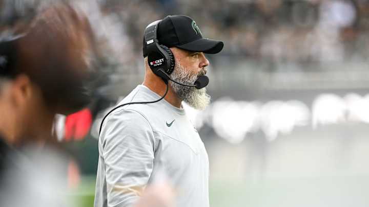 Defensive Coordinator Scottie Hazelton gives minor update on LB Darius Snow