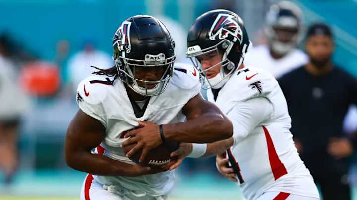 Falcons Lead Dolphins at Halftime as Desmond Ridder, Starters Sit Falcons Lead Dolphins at Halftime as Desmond Ridder, Starters Sit