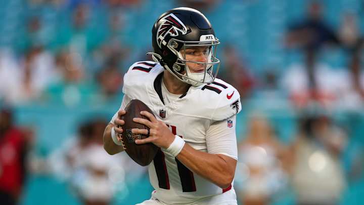 Falcons vs. Dolphins 5 Preseason Observations: Rookies Shine, Position Battles Heat Up Falcons vs. Dolphins 5 Preseason Observations: Rookies Shine, Position Battles Heat Up