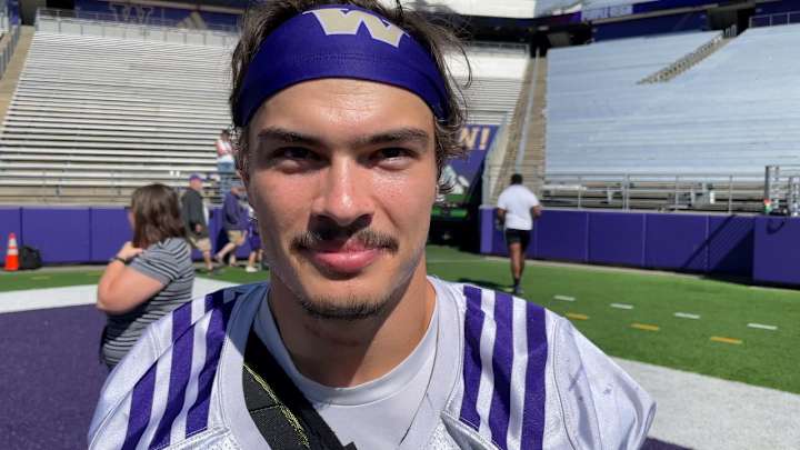 Huskies' Toomey-Stout Turns Video Into Game Time, Viral Fame