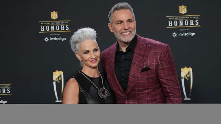 Kurt Warner Sharing Full-Circle Moment With Son at Buccaneers Preseason Game Kurt Warner Sharing Full-Circle Moment With Son at Buccaneers Preseason Game