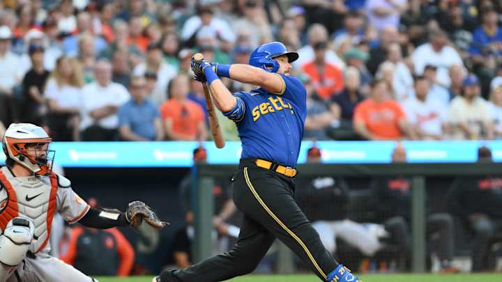 Cal Raleigh Does Something That Only One Other Seattle Mariners Catcher Has Ever Done