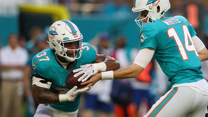 Gaskin Won't Go Away in Miami, Snaps Off Big Run in Exhibition Opener