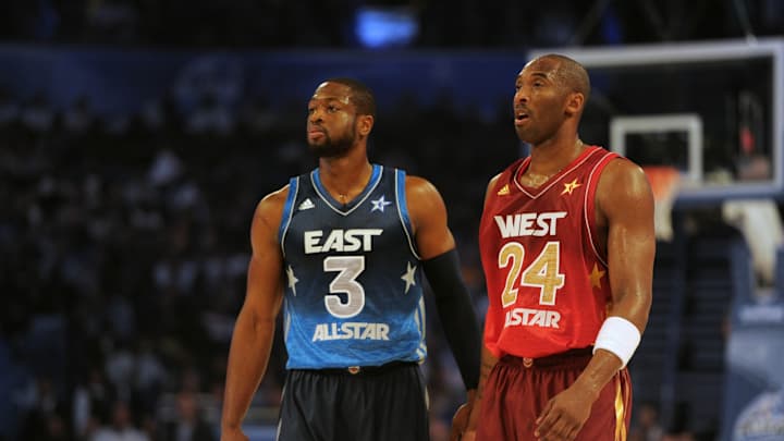 Dwyane Wade's Touching Moment After Last Game Versus Kobe Bryant