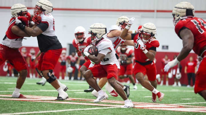 Louisville Runs 'Productive' First Scrimmage of Fall Camp Louisville Runs 'Productive' First Scrimmage of Fall Camp