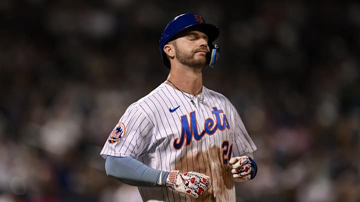 Pete Alonso Takes His Frustrations Out on Helmet Amid Braves’ Beatdown of Mets Pete Alonso Takes His Frustrations Out on Helmet Amid Braves’ Beatdown of Mets