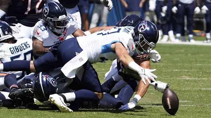 Tennessee Titans Top Five Defensive Player Grades Against Chicago Bears per Pro Football Focus