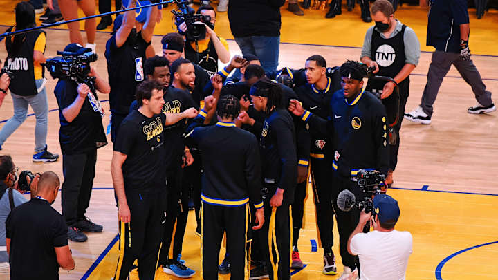 Slam Dunk Champion Participates in Private Warriors Workout Slam Dunk Champion Participates in Private Warriors Workout