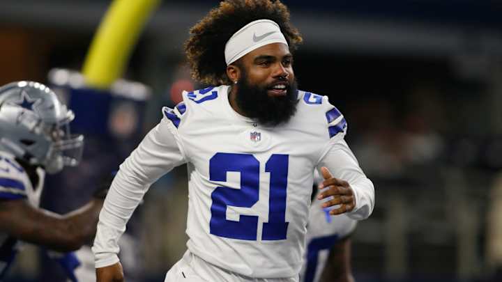 Ezekiel Elliott Teased Patriots Deal, Return to College Number Hours Before Report