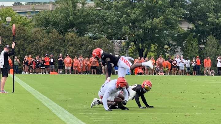 Watch: Bengals Clips and Highlights From a Rain-Filled Monday Session