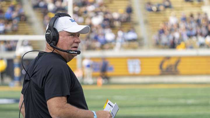UCLA Football: Chip Kelly Applauds UCLA Running Backs' Physical Appearance